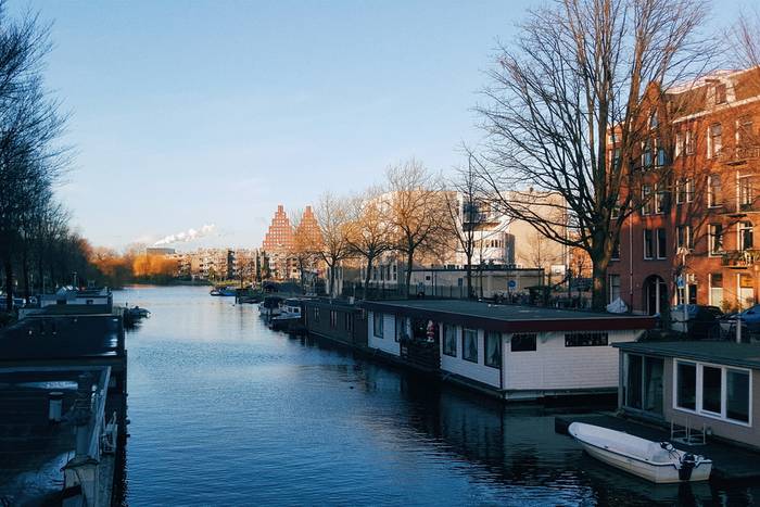 House boats along Bilderdijkgracht