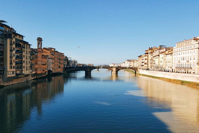 A bridge over the Arno river